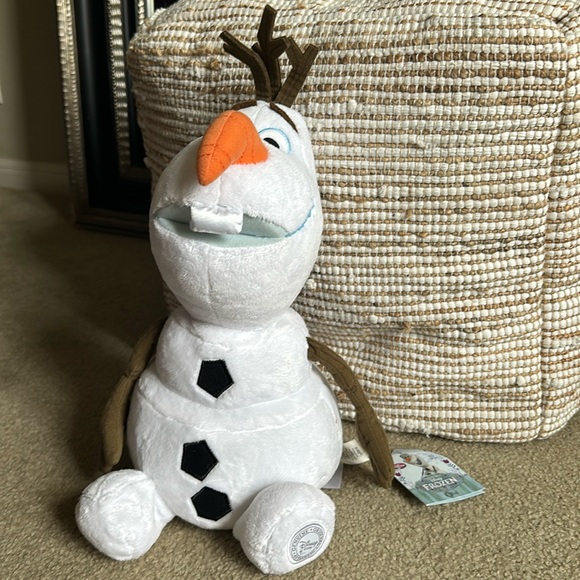 Disney’s Olaf stuffed toy - Picture 1 of 5